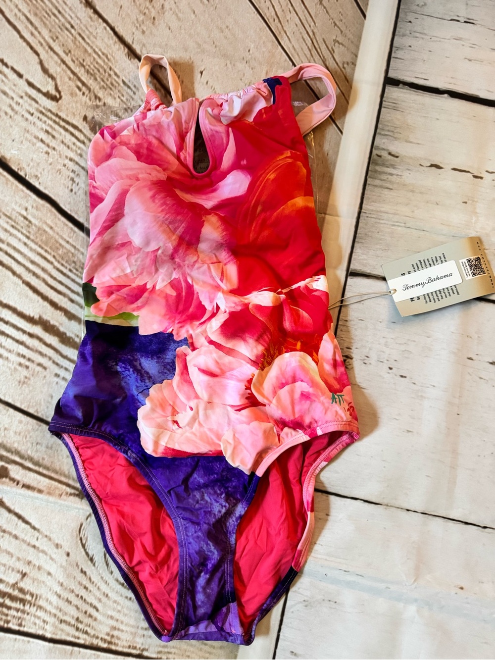 Tommy Bahama womens Pink Floral One-Piece Swimsuit.Artist series size 8 NWT
